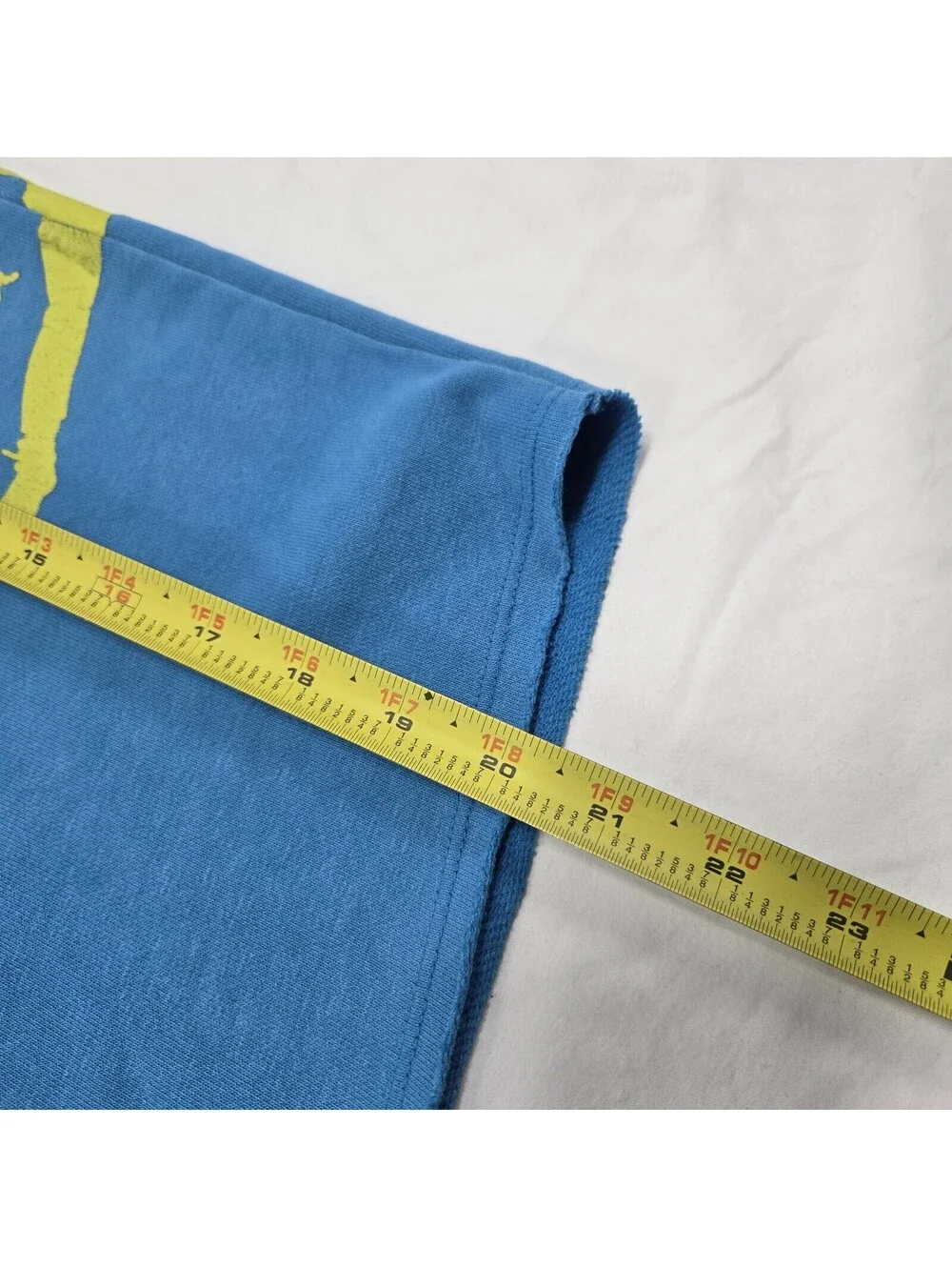 Size SMALL Mens Air Jordan Light Blue Fleece Sweat Shorts Yellow Jumpman Graphic